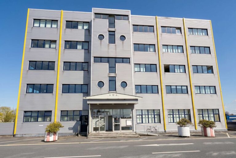 Gebäude